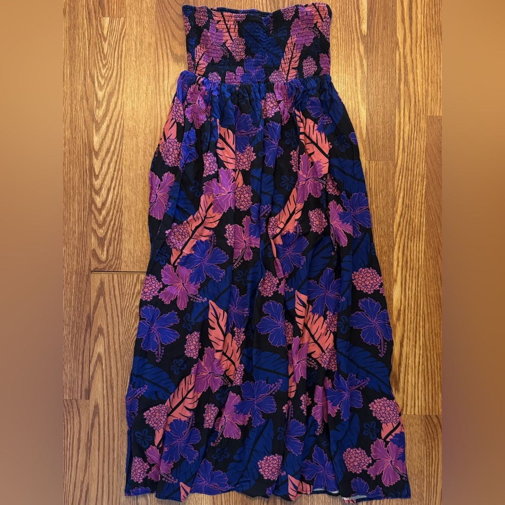 Simply Mele Women's Floral Strapless Smocked Maxi Dress